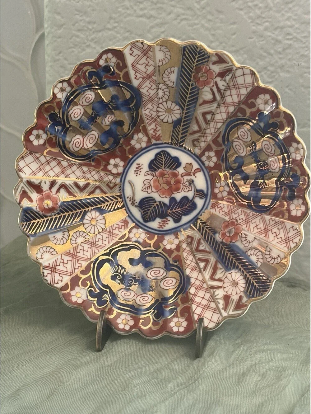 Antique Japan Handpainted Scalloped Floral Design Plate EUC Imari 4.5”